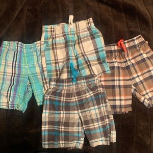 4 pairs of 2T plaid shorts